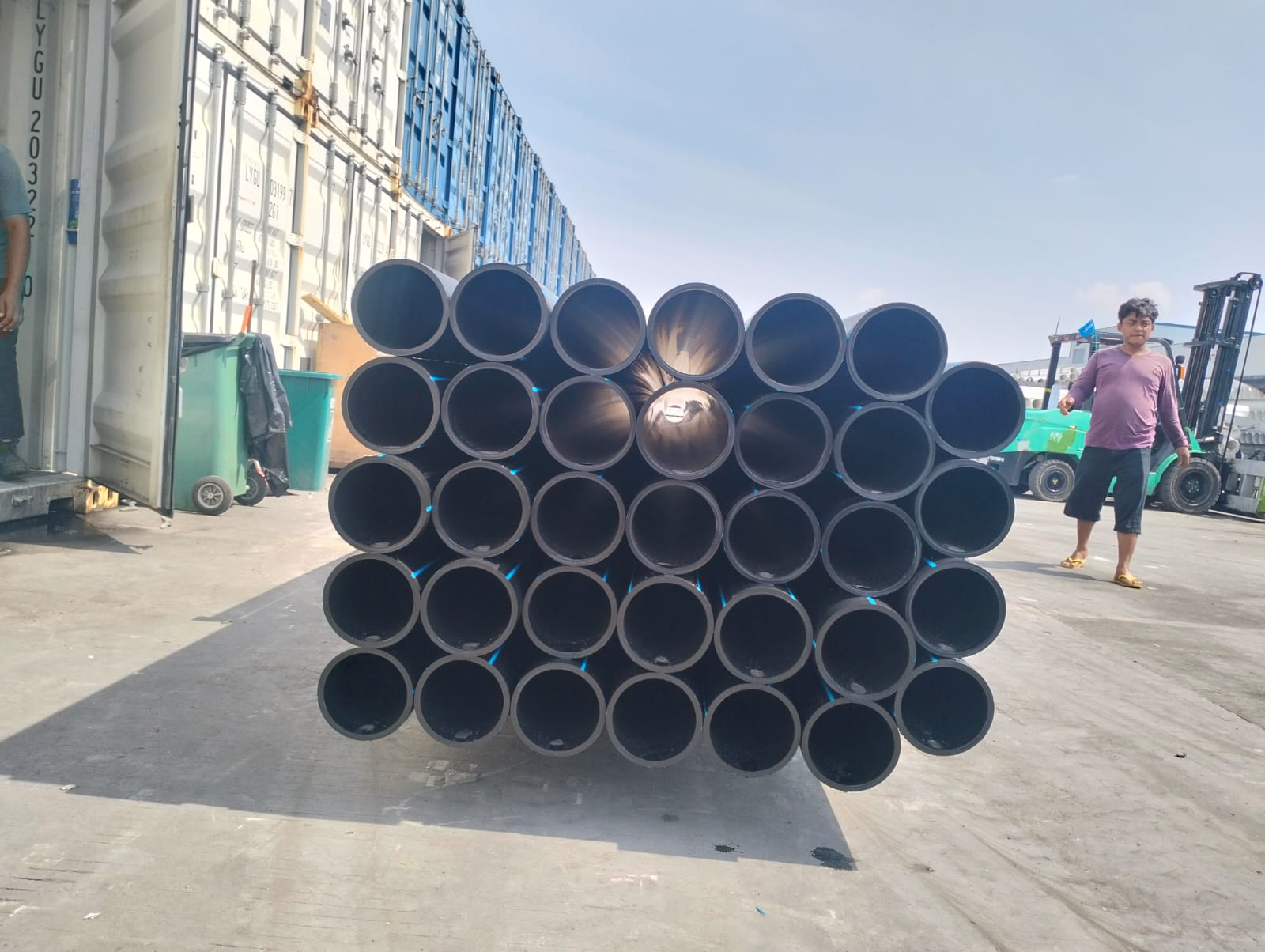 Pipa HDPE Lesso dalam penanganan material untuk proyek Kalimantan Utara